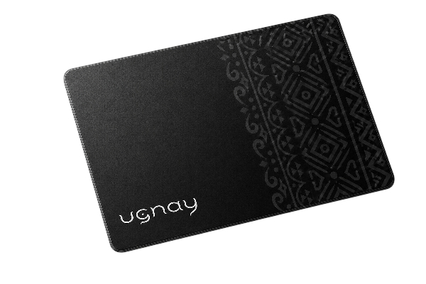 Matte black Ugnay business card